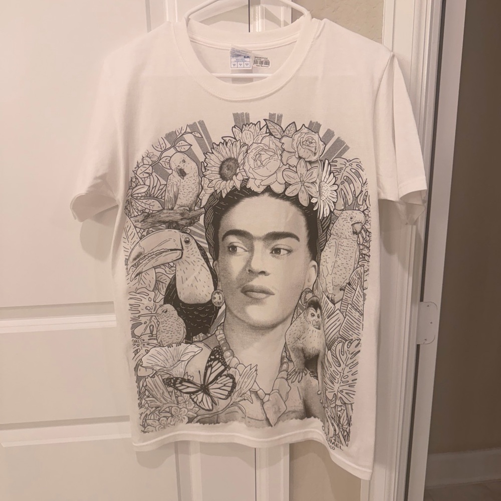 Frida Kahlo Graphic Tee - White